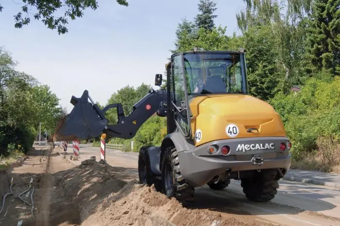 Mecalac AS 700 thumbnail 4