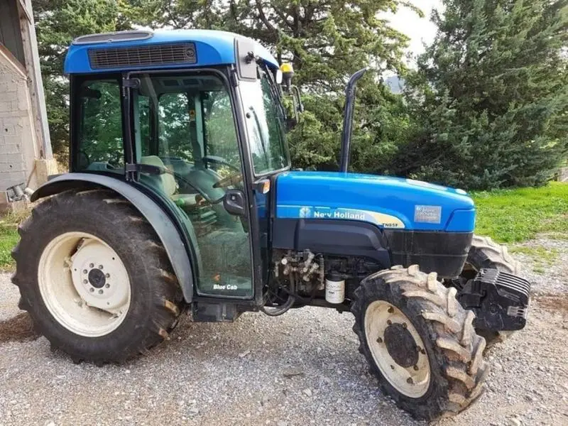 New Holland TN 85 SA (700)
