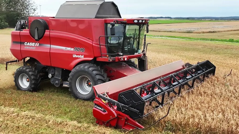 Case IH Axial Flow 9010