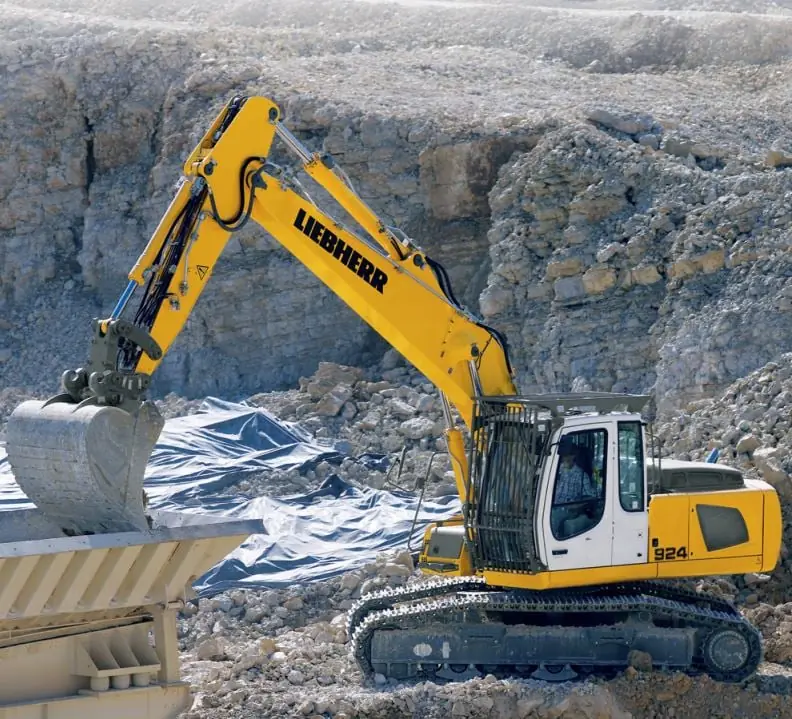 Liebherr R 924 Compact