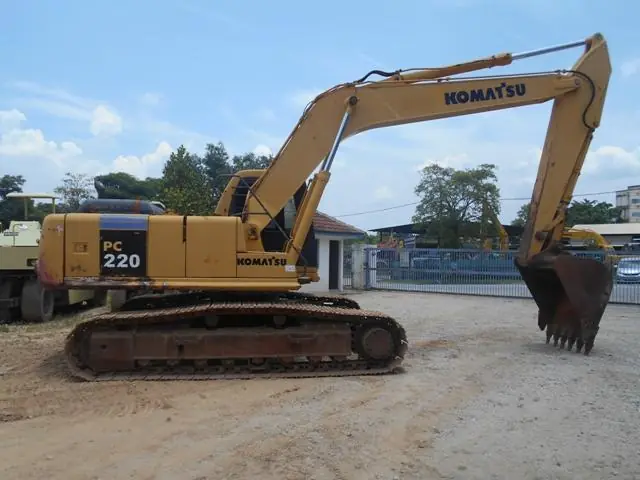 Komatsu PC220-2