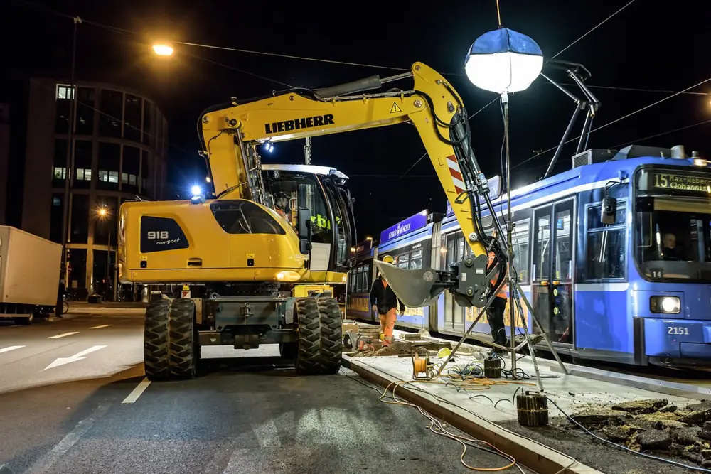 Liebherr A 918 Compact Litronic thumbnail 3