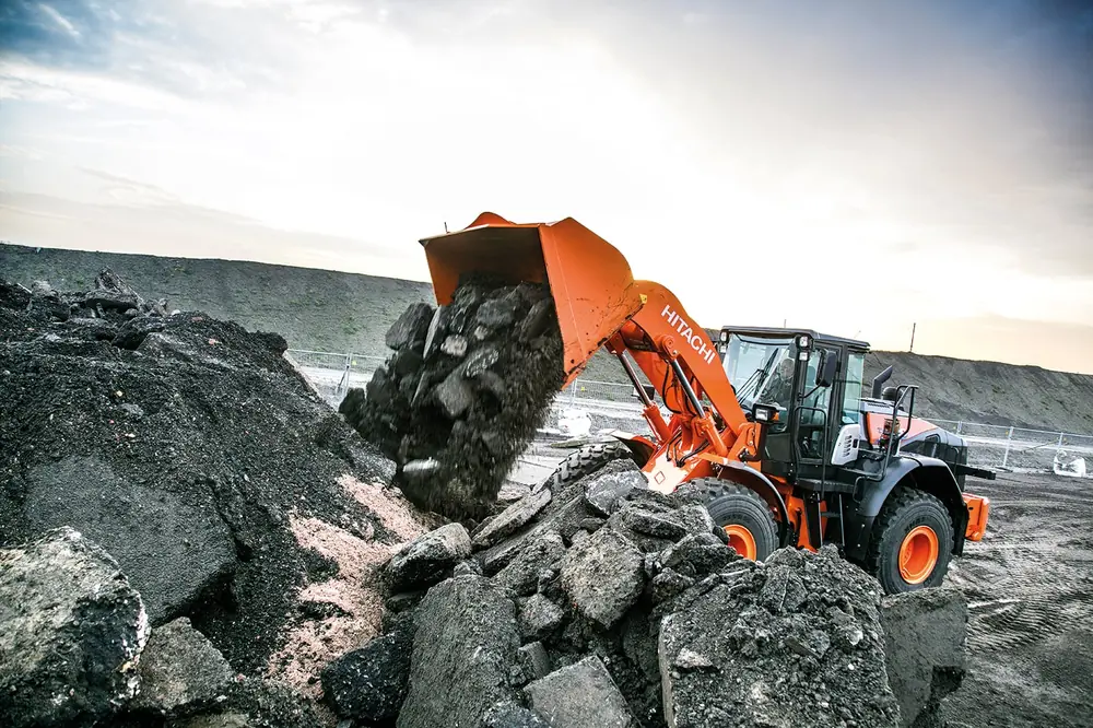 Hitachi ZW220-6 thumbnail 2