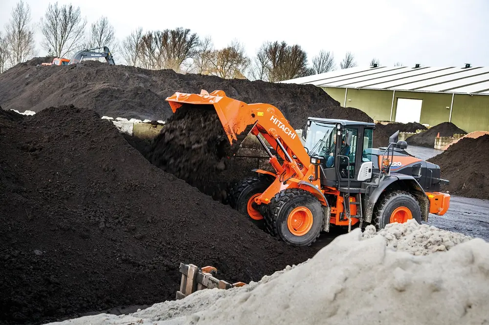 Hitachi ZW220-6 thumbnail 6