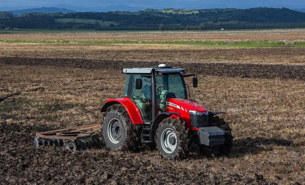 Massey Ferguson MF 6714R