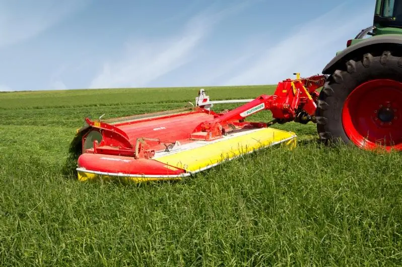 Pöttinger NovaCat 302 RC