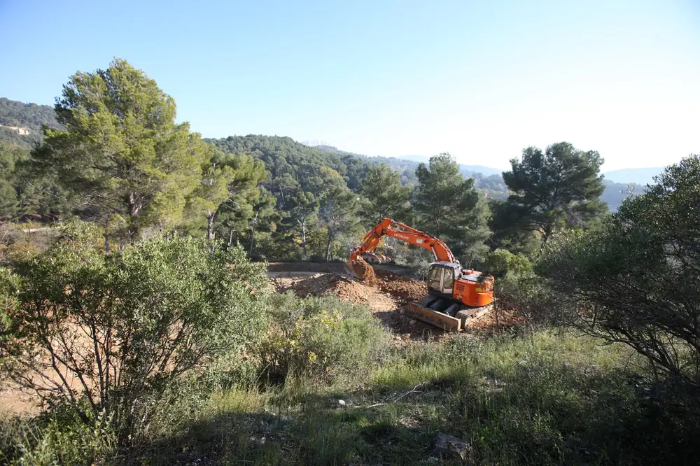 Hitachi ZX 225 USLC-3 thumbnail 2