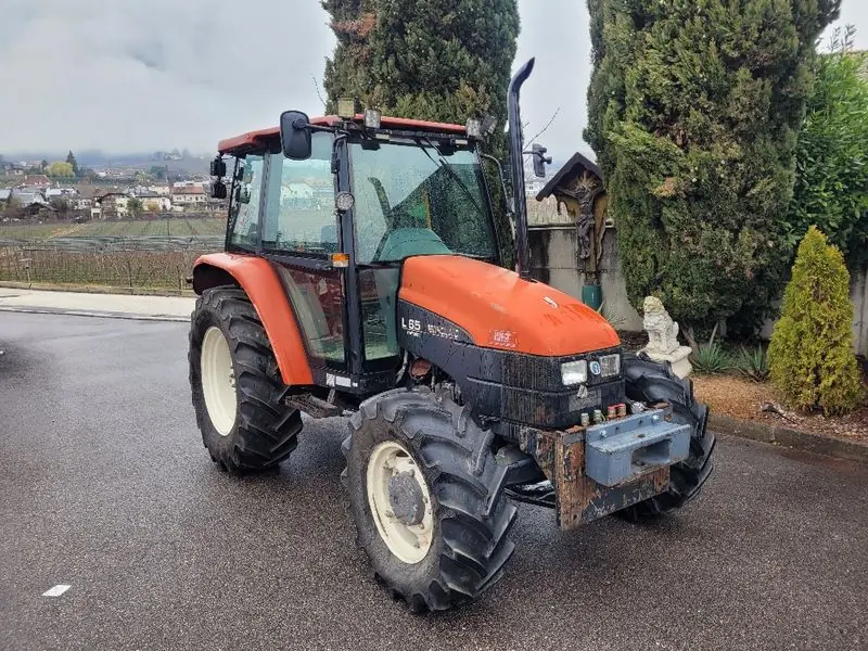 New Holland L65