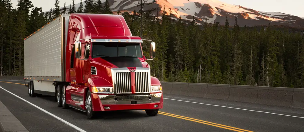 Western Star 5700 XE 34" Stratosphere High Roof Detroit DD15 thumbnail 4