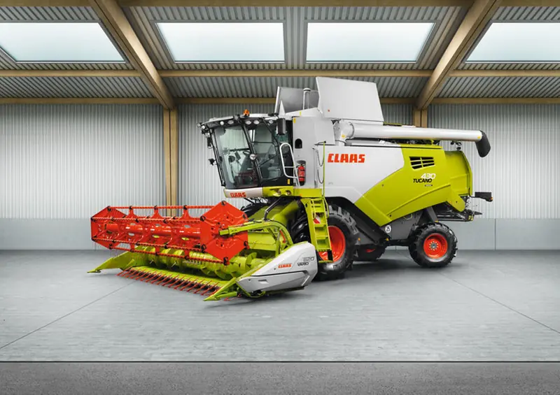 Claas Tucano 450 Montana