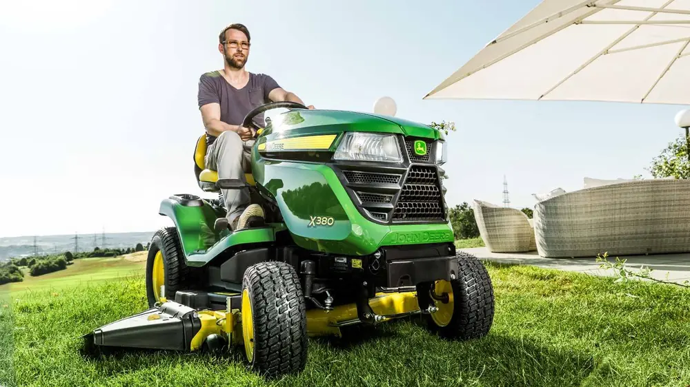 John Deere X380 thumbnail 2