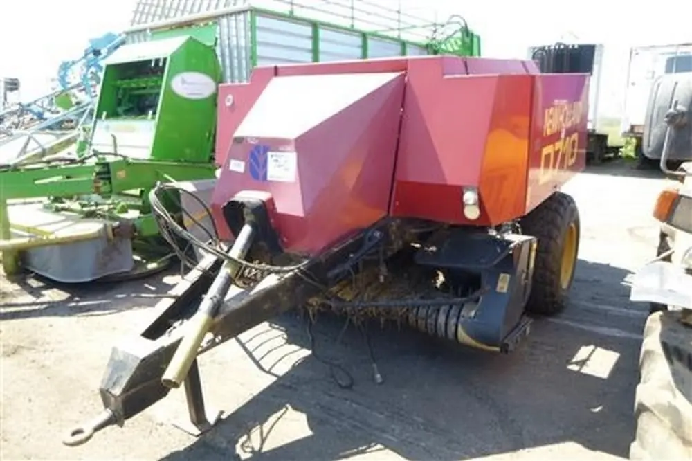 Ford-NH D 710 S