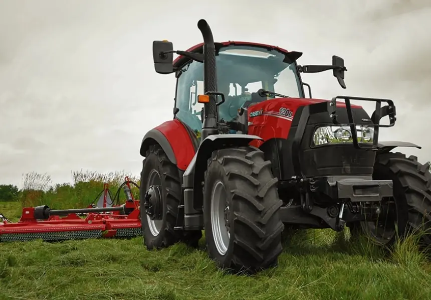 Case IH Farmall 120U thumbnail 2