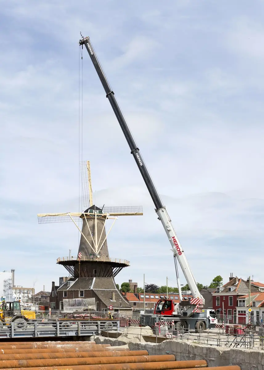 Liebherr LTM 1055-3.2