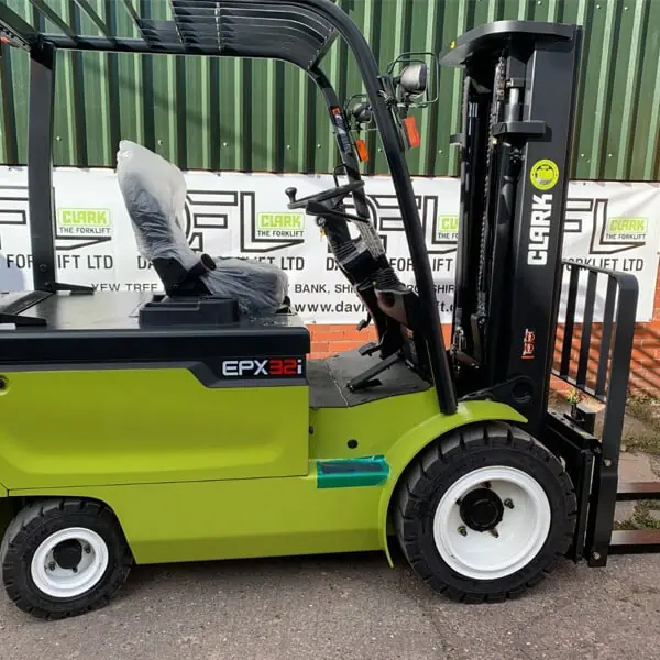 Clark EPX 32 i