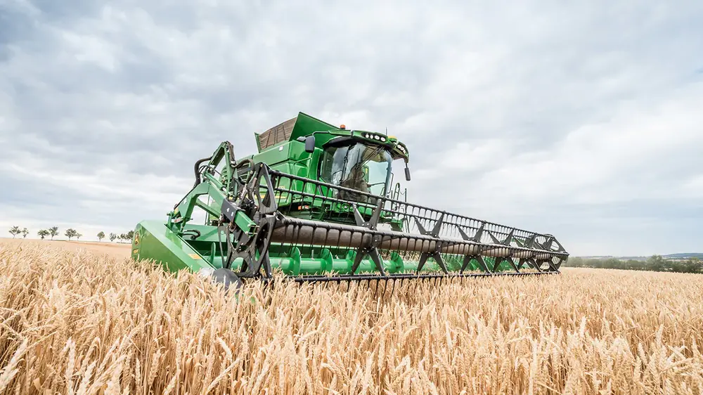 John Deere T560 HM™