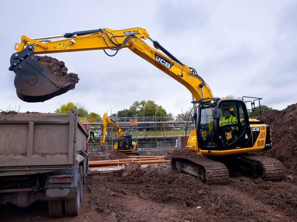 JCB JS130 LC