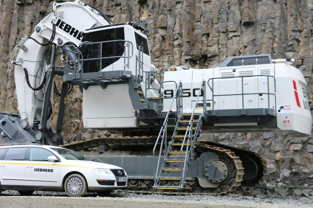 Liebherr R 9150 B thumbnail 3
