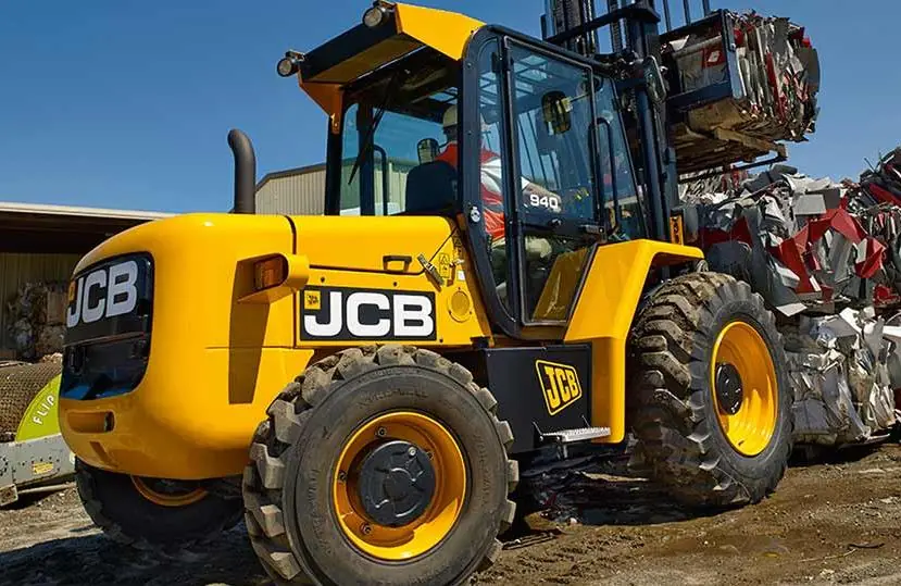 JCB 940