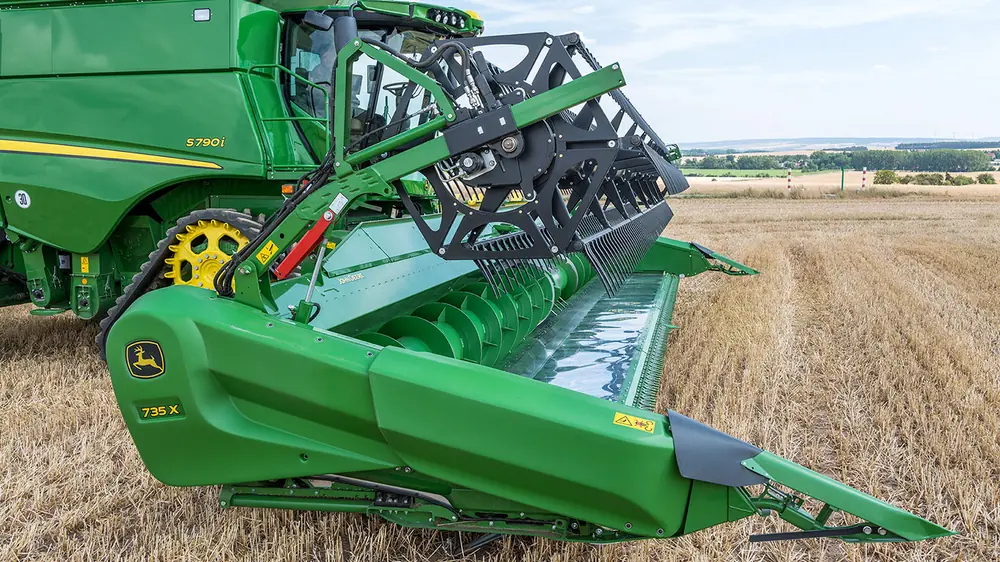 John Deere 735X