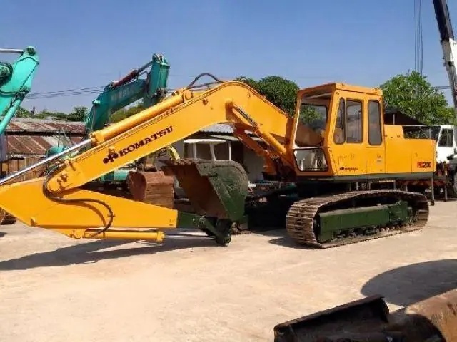 Komatsu PC200LC-2