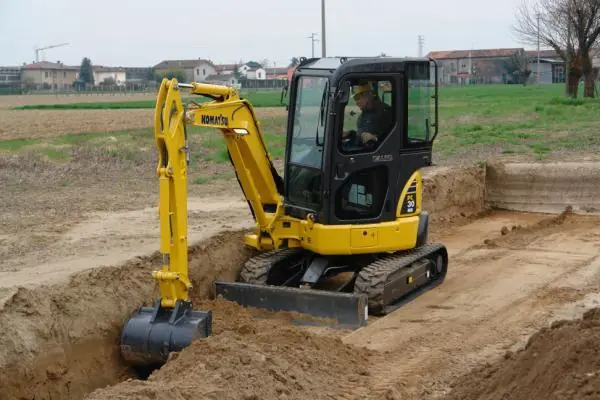 Komatsu PC30MRx thumbnail 4