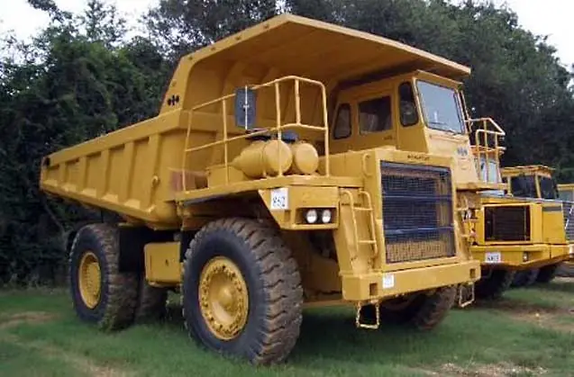 Komatsu HD325-3