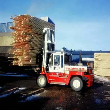 SVETRUCK 1560-33