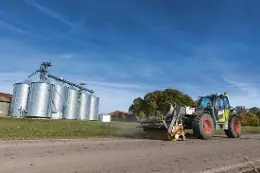 Claas Scorpion 7055 thumbnail 6