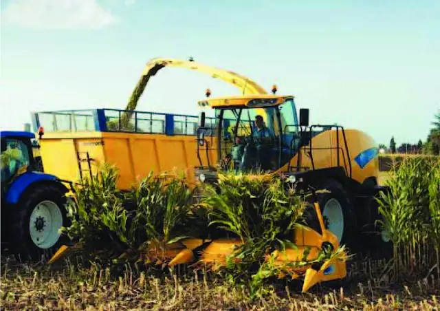 New Holland FR 9040