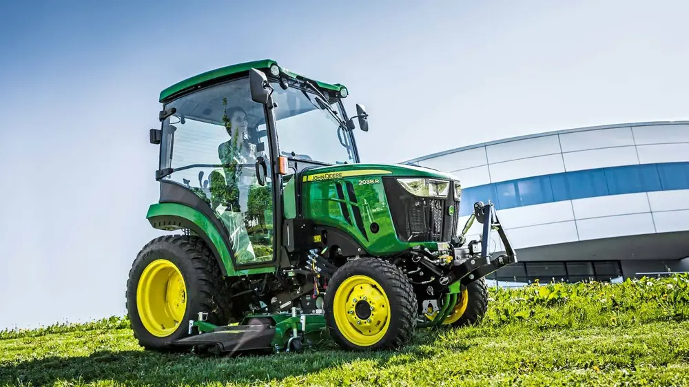 John Deere 2038 R thumbnail 3