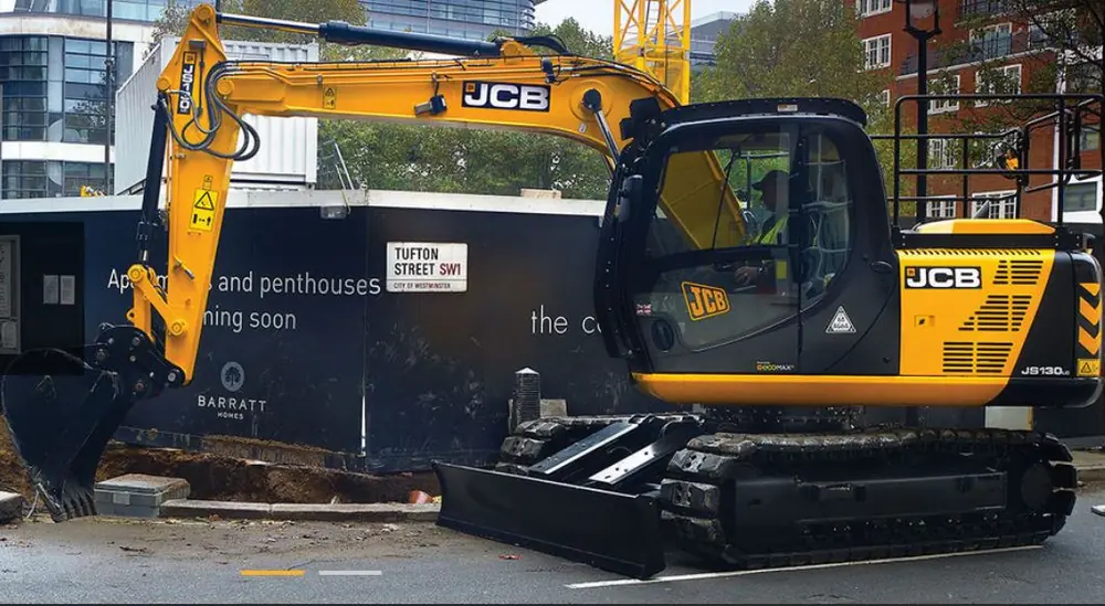 JCB JS130 LC thumbnail 2