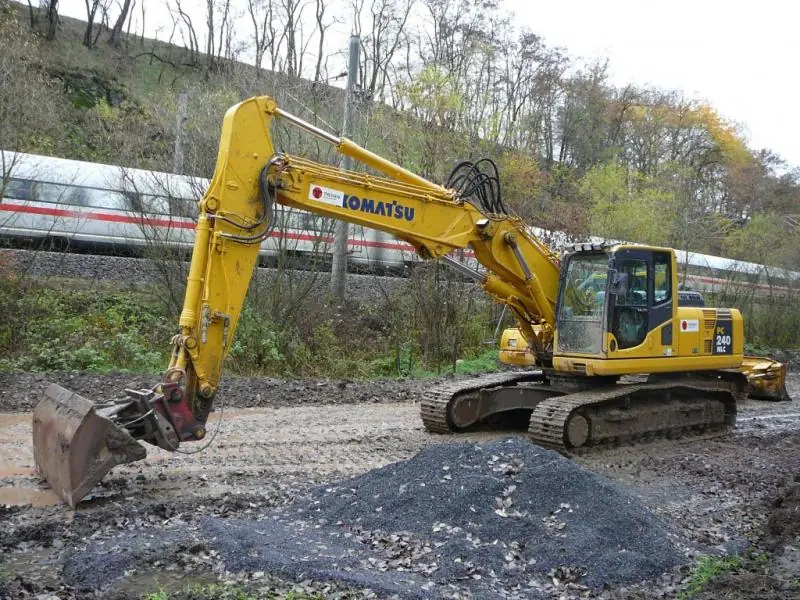 Komatsu PC240NHRD-8