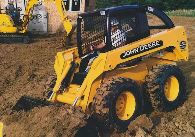 John Deere Construction 240