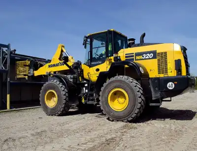 Komatsu WA320-8E0