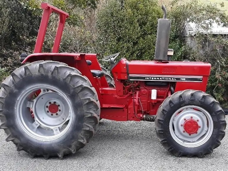 International Harvester 785