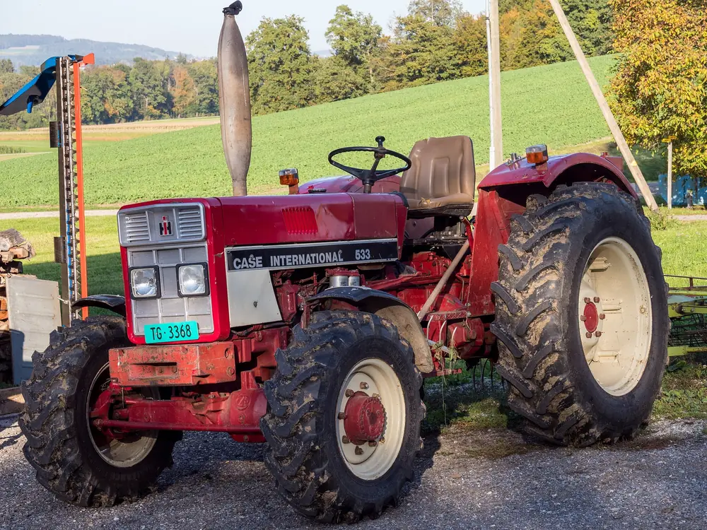 International Harvester 533