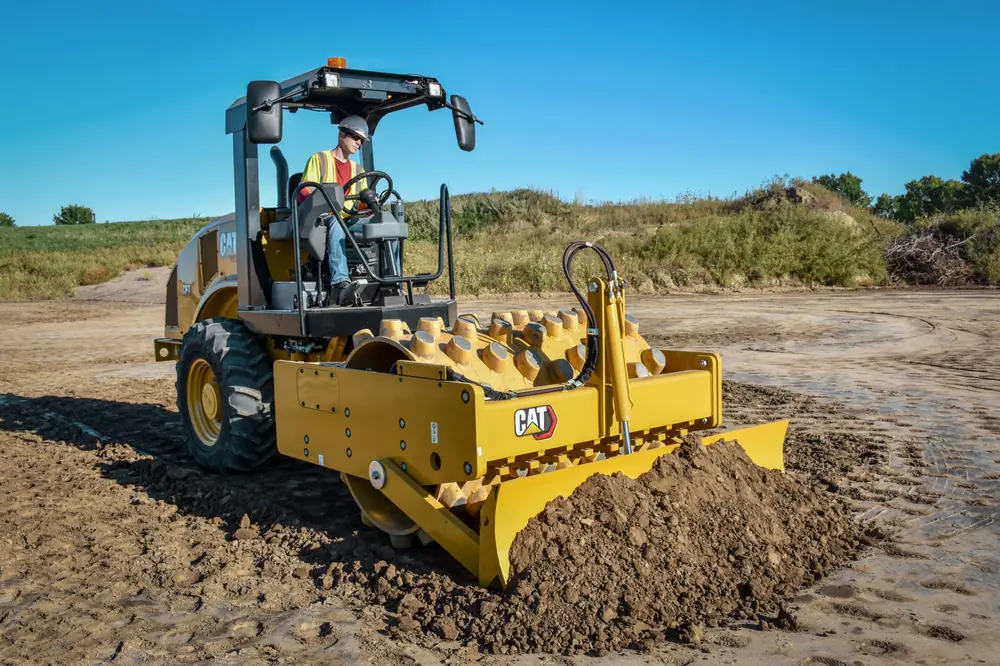 Caterpillar CP7