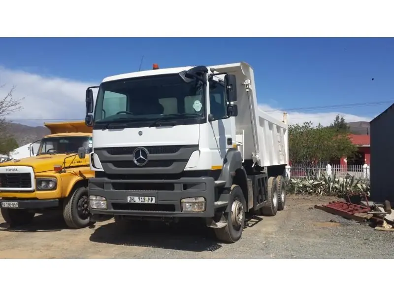 Mercedes-Benz Axor 3335