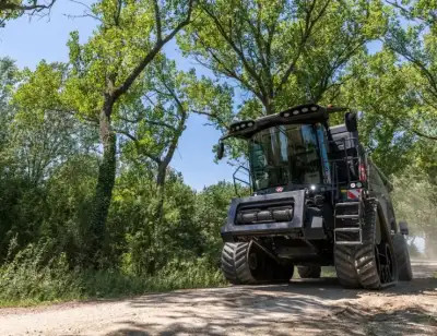 Massey Ferguson Ideal 9 T thumbnail 3