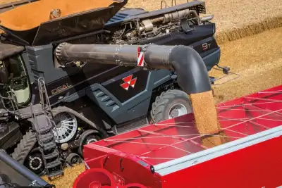 Massey Ferguson Ideal 9 T thumbnail 6