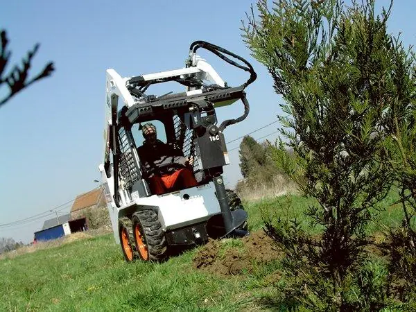 Bobcat S100