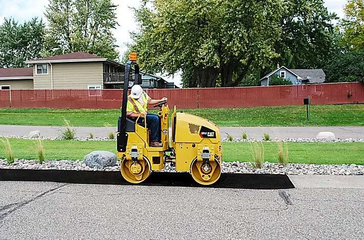 Caterpillar CB1.8 thumbnail 2