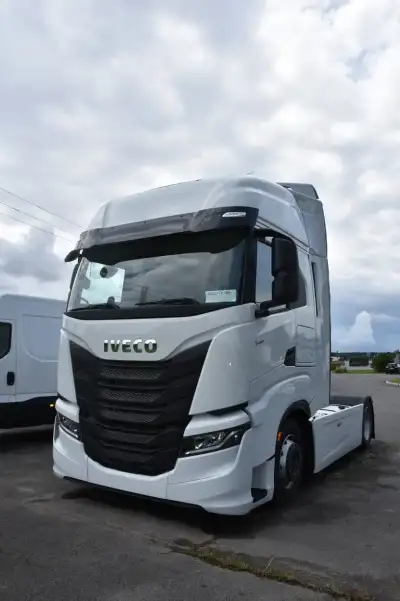 Iveco S-WAY Artic AT440S34T/FP