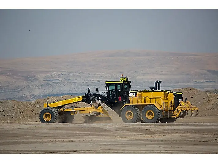 Caterpillar 24 {|d573a0623d99225df0870f5eed2686{6a2aca84c4995}|} thumbnail 3