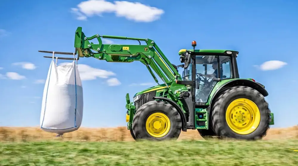 John Deere 643M