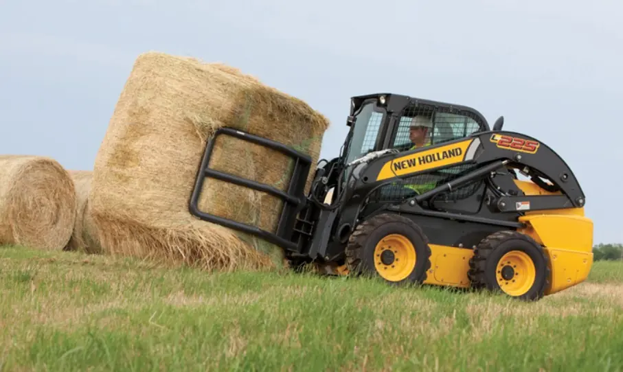 New Holland L225