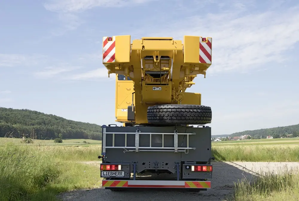 Liebherr LTM 1050-3.1 thumbnail 11