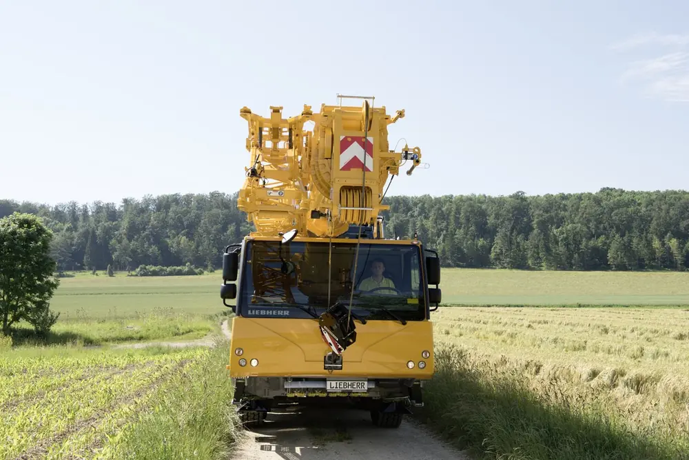 Liebherr LTM 1050-3.1 thumbnail 10