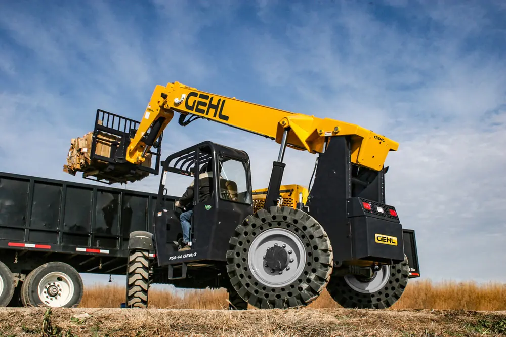 Gehl RS8-44